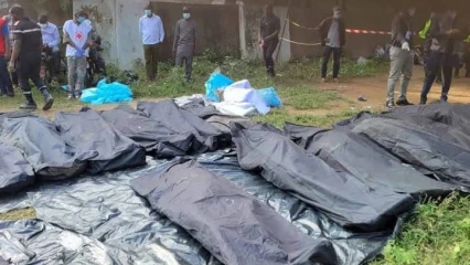 Accident d'autocar sur le pont de Thio: 27 corps repêchés, 16 encore sous les eaux