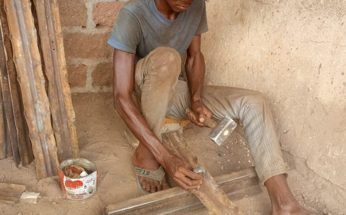 TRAVAIL DES ENFANTS DÉLAISSÉS : Des adolescents à la conquête d&rsquo;une maturité précoce