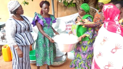 REMISE DE MATERIELS AUX GROUPEMENTS FEMININS DE PARAKOU : L’Ufec/abc engagée pour l’autonomisation des femmes