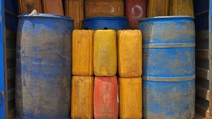 GRÂCE AUX SERVICES DE RENSEIGNEMENTS : Plus de 5 mille litres d&rsquo;alcool frélatés saisis par la douane