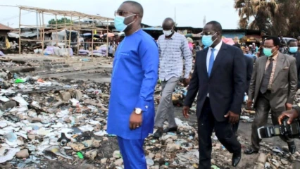 APRES L’INCENDIE DU MARCHE DANTOKPA DE COTONOU :  Le gouvernement apporte son soutien aux sinistrés
