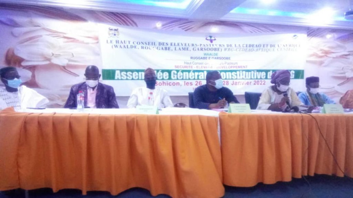 ÉLEVAGE ET PASTORALISME DANS L&rsquo;ESPACE CEDEAO ET AFRIQUE CENTRALE :  Le Haut Conseil des Éleveurs-pasteurs en Ag Constitutive