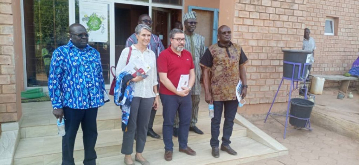 VISITE DU CHEF DIVISION AFRIQUE DE L&rsquo;OUEST DE LA COOPÉRATION SUISSE À L&rsquo;ADECOB : La faîtière félicitée pour son coaching aux côtés des communes du Borgou