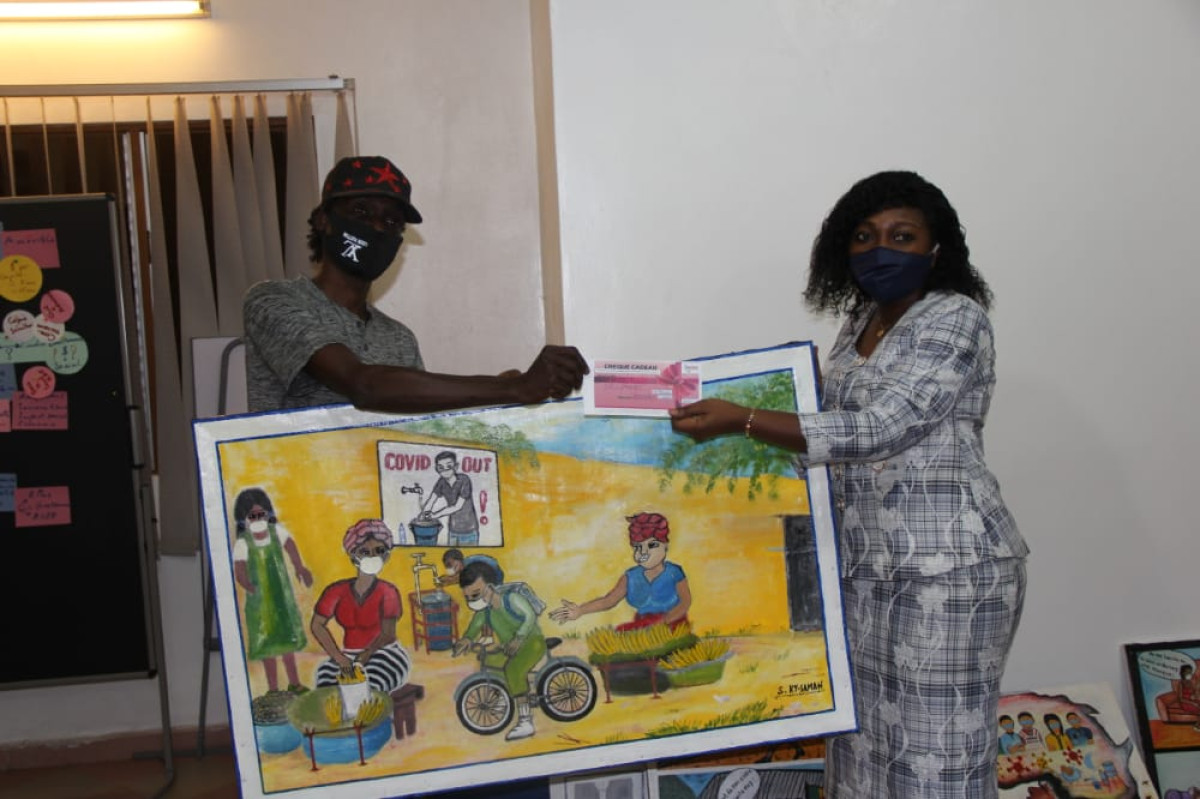 CONCOURS « COVID OUT » DE HELVETAS BÉNIN : Les lauréats reçoivent leurs prix