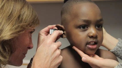 DÉFICIENCE AUDITIVE :  Près de 2,5 milliards de personnes exposées d&rsquo;ici 2050, alerte l&rsquo;Oms 