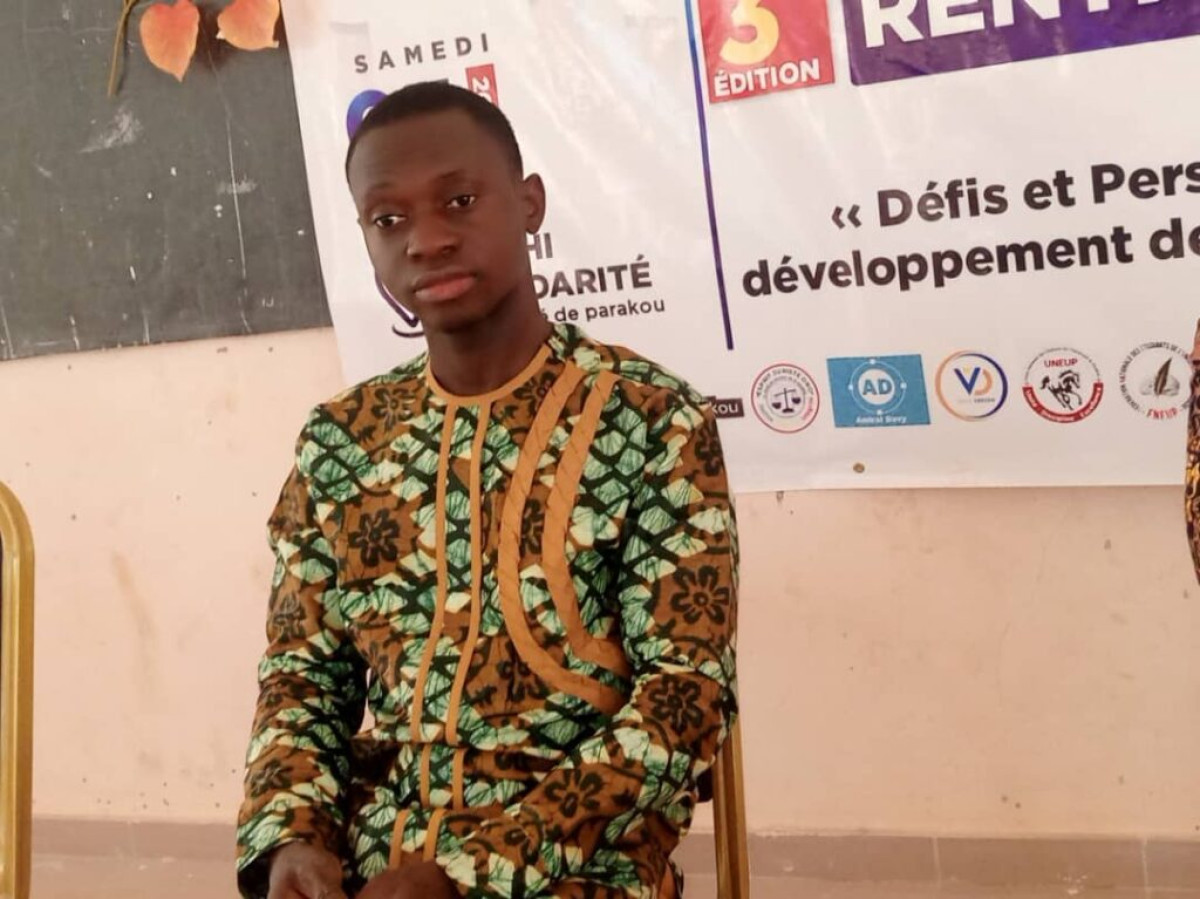 RENTRÉE JOURNALISTIQUE DU JOURNAL L&rsquo;ÉTUDIANT NOIR : Pari gagné pour le Dp Jean-Luc Ezin