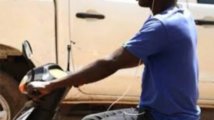 PORT DES ECOUTEURS EN CIRCULATION : Un danger pour usagers