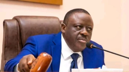 ASSEMBLÉE NATIONALE : Le premier rapport d&rsquo;activités du président Vlavonou adopté