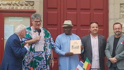 PARTENARIAT DÉCENTRALISÉ : Le maire d’Adjarra signe une convention avec la commune de Jarcieu en France