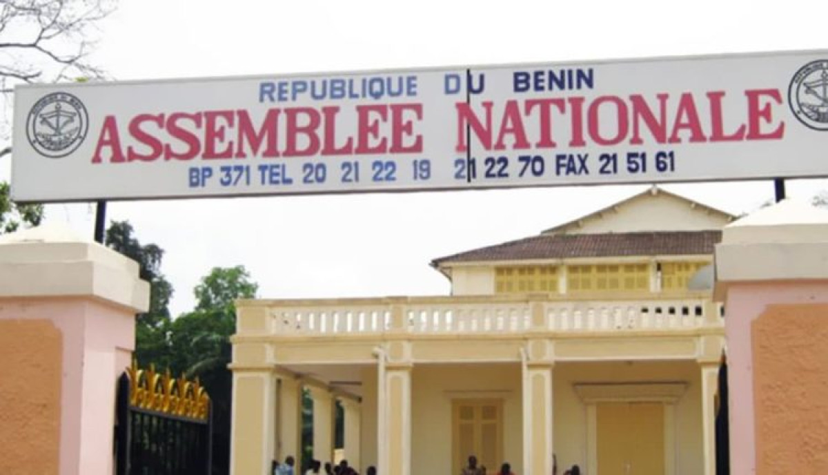 ÉVOLUTION DU PROCESSUS DE RÉVISION DE LA CONSTITUTION : L&rsquo;étape de recevabilité de la loi franchie avec 100%