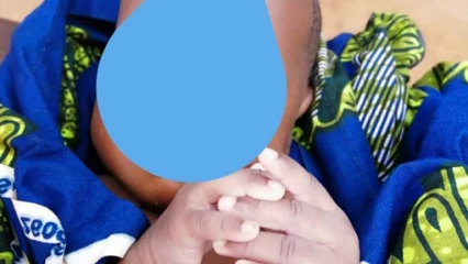 DÉCOUVERTE MACABRE À BEMBEREKÈ : Un nouveau-né retrouvé dans l’enceinte du lycée technique de Ina