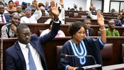 ASSEMBLÉE NATIONALE DU BÉNIN : Un budget de plus de 24 milliards pour 2024 voté en procédure d&rsquo;urgence