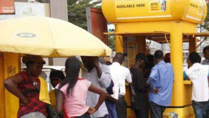 BÉNIN : Un gayman arnaque 11 millions à 21 marchands Momo depuis la prison