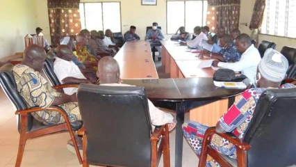 GESTION DES GARES ROUTIÈRES ET PARKING DE BEMBEREKE : Autorités et syndicats s&rsquo;engagent pour sa redynamisation