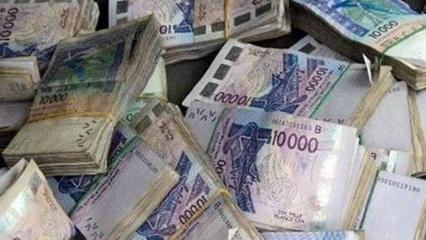 COMMUNE DE N&rsquo;DALI   :   Elle ramasse 351 700F et partage l&rsquo;information à la radio  