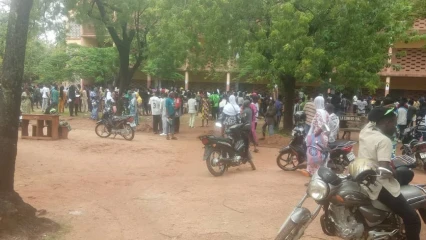 DISTRIBUTION DES RELEVÉS DE NOTES DU BACCALAURÉAT À PARAKOU : Satisfaction mitigée dans le rang des candidats