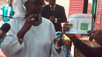 CAMPAGNE DANS LA 8E CIRCONSCRIPTION ELECTORALE : Mariama Baba Moussa reçoit l’onction de plusieurs quartiers de Parakou