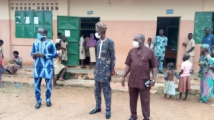 REPRISE DES CLASSES A NATITINGOU : Le maire Ouindéyama constate l&rsquo;effectivité de la rentrée