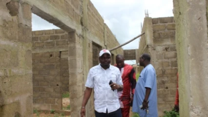 BANIKOARA/POUR LA REFECTION DE L’EPP DEROU : Le maire Tamou prend des dispositions