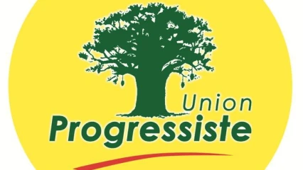 COMMUNALES 2020 : Les enseignants de Banikoara se regroupent sous le baobab illuminé