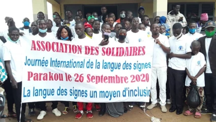 JOURNÉE INTERNATIONALE DE LA LANGUE DES SIGNES À PARAKOU : L’Association des Solidaires préoccupée par l’inclusion des handicapés auditifs