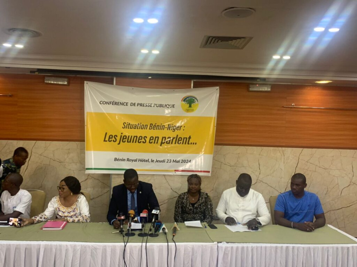 CRISE DIPLOMATIQUE ENTRE LE BÉNIN ET LE NIGER : Les jeunes de l&rsquo;Up le Renouveau dénoncent un acharnement contre le Bénin . L’armée appelée à prendre ses responsabilités vis-à-vis de Kemi Séba