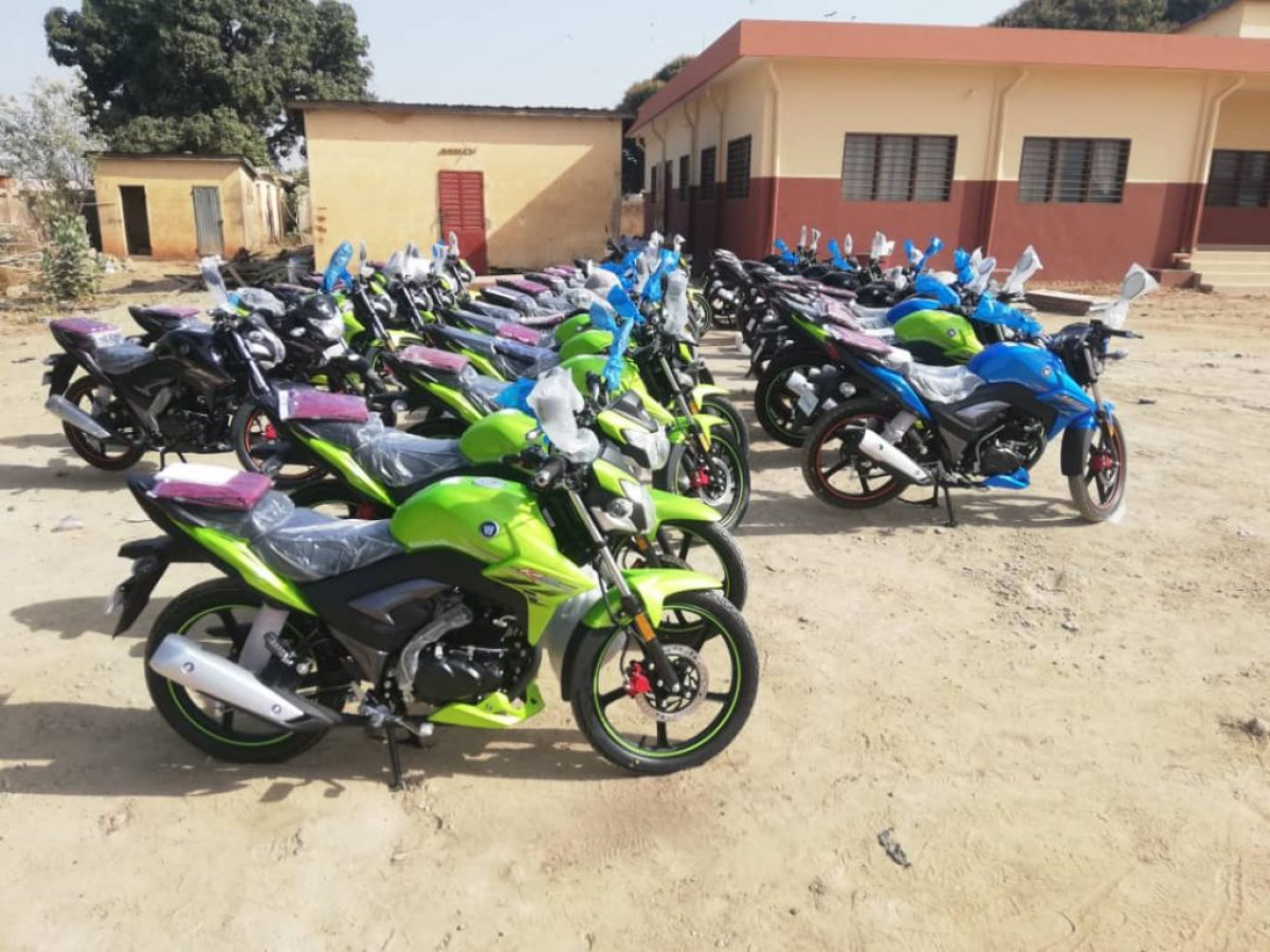 NIKKI : Roland Lafia dote les conseillers communaux de moyens roulants