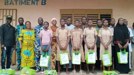 PROMOTION DE L’EXCELLENCE EN MILIEU SCOLAIRE À PARAKOU  : Le club d’anglais du Ceg Zongo distingue les meilleurs élèves