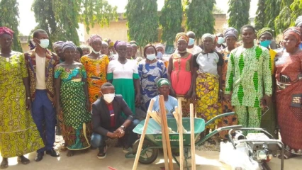 AMÉLIORATION DE LA SÉCURITÉ ALIMENTAIRE DANS LE DÉPARTEMENT DE L&rsquo;ATACORA : L&rsquo;Ong Manitese fait don de kits de maraîchage à des groupements de femmes