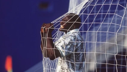 FOOTBALL : La Fifa rend hommage à un joueur africain