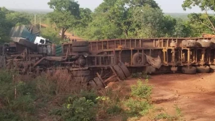 BLOCAGE DE L’AXE NATITINGOU-KOUANDE SUITE À UN ACCIDENT : Et si Talon allait au-delà des promesses pour soulager toute une région ?