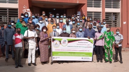 RENTRÉE ACADÉMIQUE 2020-2021 DU LASEN DE UNIVERSITÉ DE PARAKOU : Le Laboratoire Société-Environnement présente ses réalisations aux Ptf . Bilan satisfaisant pour le directeur Nasser Baco