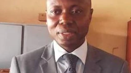 APRÈS L’INCENDIE SURVENU AU DÉCANAT DE LA FDSP DE L’UNIVERSITÉ DE PARAKOU : Le doyen Moktar Adamou donne les probables raisons