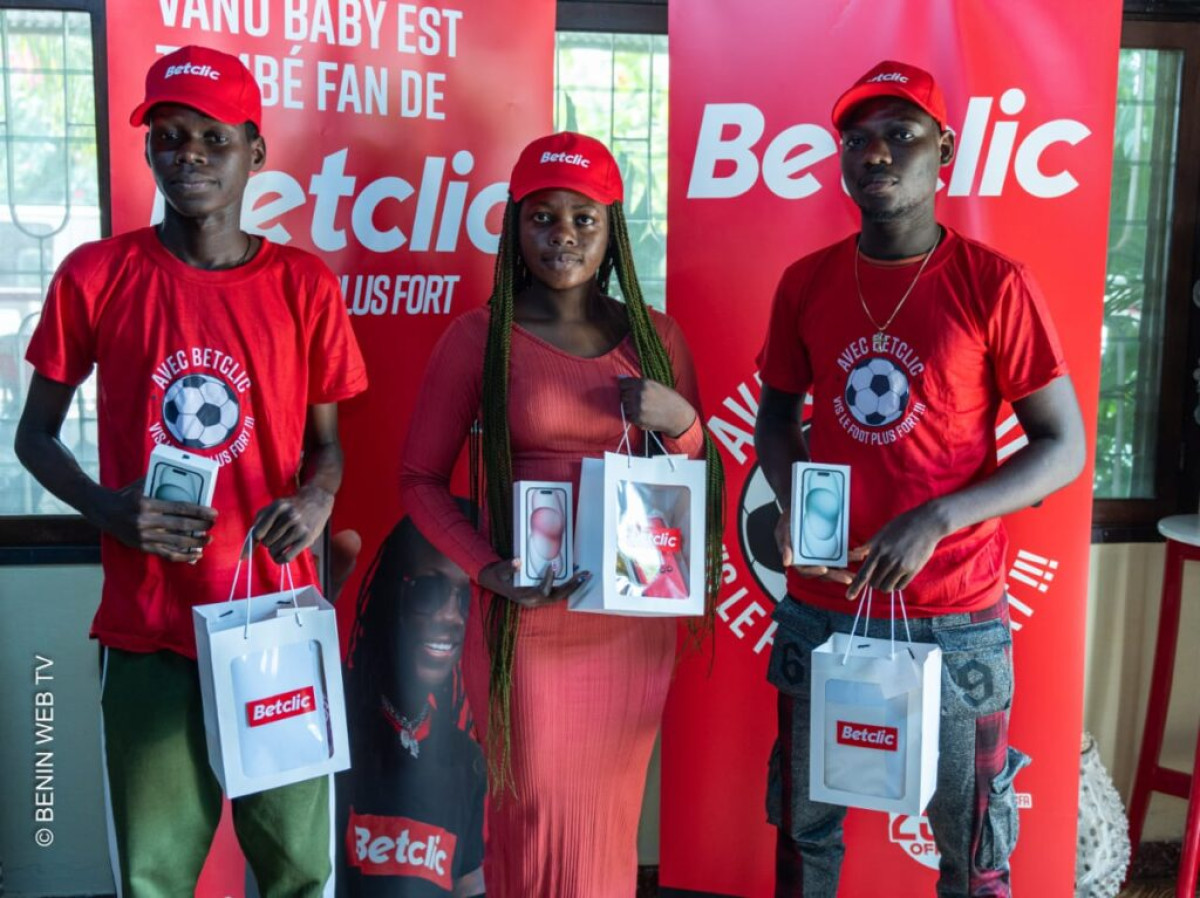 SEMAINE GANKPO : Remise des iPhone 15 aux gagnants 