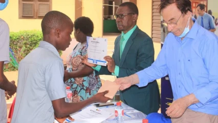PROMOTION DE L’EXCELLENCE : La Fondation Vallet offre des bourses aux meilleurs élèves et étudiants du Bénin