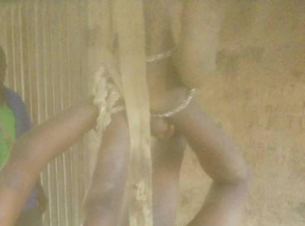 PARAKOU/ POUR UNE MANGUE :  Un homme ligote et bastonne un enfant de 12 ans