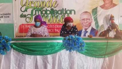 POUR ASSURER UNE VICTOIRE ÉCRASANTE A PATRICE TALON EN 2021 A PARAKOU : Adiza Arouna rassemble les femmes autour du creuset « Razzia 2021 »