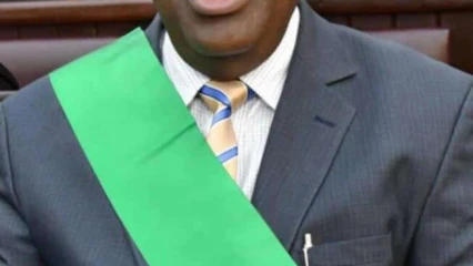 ASSEMBLÉE NATIONALE/9E MANDATURE : Louis Vlavonou reconduit au poste de président  . Voici les autres membres du bureau