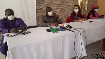 TOURNEE DEPARTEMENTALE DE PRESENTATION DU FONDS DE SOUTIEN AUX INITIATIVES DE REDEVABILITE (FOSIR) AUX ACTEURS : Faitières, réseaux et plateformes d’Osc, et associations des communes du Borgou outillés