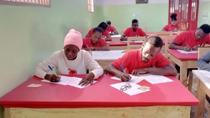 APRÈS UN MOIS DE COURS EN TRONC COMMUN,  Les étudiants du Cfoman-Daabaaru évalués