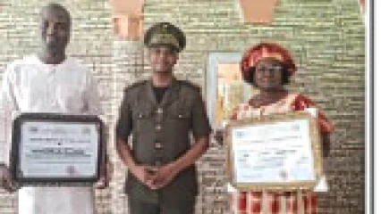 EN MARGE DU FOPAD DU BORGOU : Le préfet Cissé distingue Viviane Orou Tama et Moudachirou Soulé