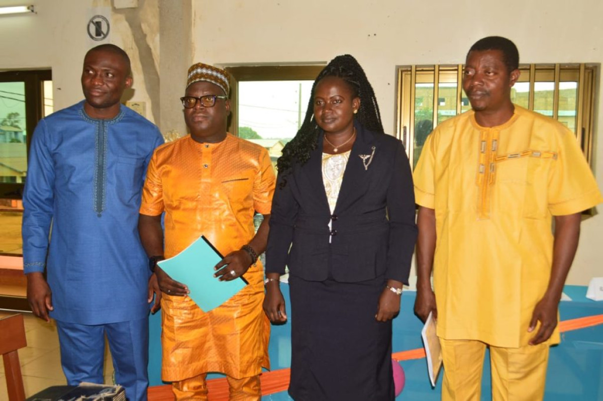 SOUTENANCE À L&rsquo;ESAE DE PARAKOU : Salamatou Kora Bah Masso décroche avec brio son master en audit et contrôle de gestion