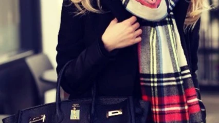 INSTANT FASHION : L’écharpe, un incontournable accessoire pour sublimer vos tenues