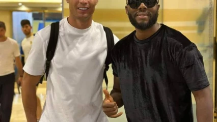 APRÈS LE MAILLOT DÉDICACÉ : Kerozen Dj rencontre enfin Cristiano Ronaldo
