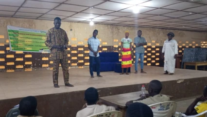 THEATRE POUR UN DÉVELOPPEMENT HUMAIN DURABLE CHEZ LES ENFANTS A PARAKOU : Des élèves mettent en scène «l’enfant du péché » de Josiane Bio Dafia