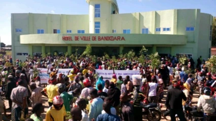 GRANDE MARCHE DE PROTESTATION À BANIKOARA  : Les populations s’unissent dernière le maire Bio Sarako Tamou