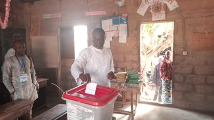 PARAKOU : Le maire Inoussa Zimé Chabi a accompli son devoir civique  . Lire son message après son vote