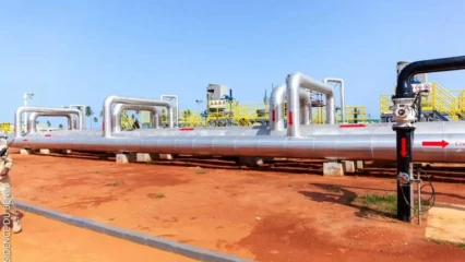 APRÈS L&rsquo;ARRESTATION DE CINQ DE SES COMPATRIOTES SUR LE SITE DU PIPELINE À SÈMÈ-PODJI : Le Niger veut suspendre momentanément le transit de son pétrole  . Il réclame la libération de ses citoyens interpellés