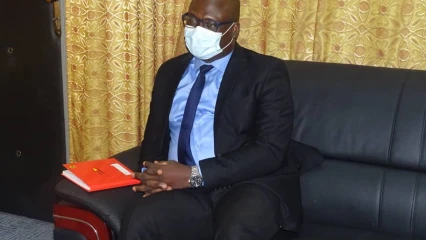 NOMME AMBASSADEUR EXTRAORDINAIRE ET PLENIPOTENTIAIRE DU BENIN PRES LE ROYAUME DE L’ARABIE SAOUDITE,  Adam Bagoudou, reçu par Adossou et Essou