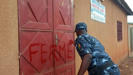 FERMETURE DES FORMATIONS SANITAIRES ILLÉGALES DANS LE BORGOU : L’opération se poursuit à Parakou